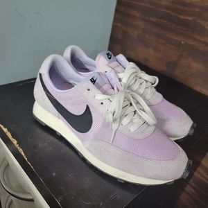 Nike daybreak  sp lavender